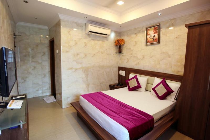 The Park Royal Hotel Chennai Exterior photo